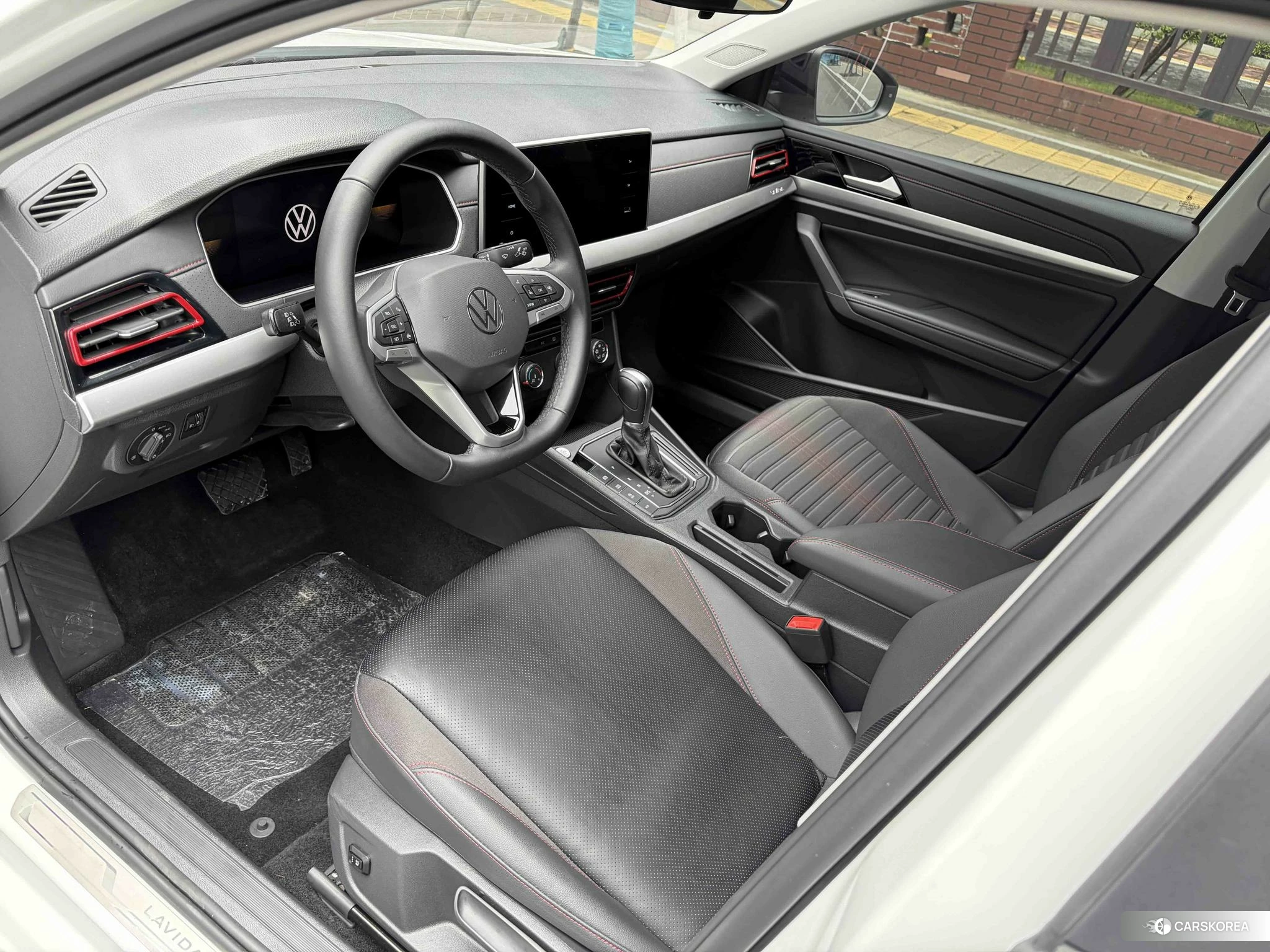 Volkswagen Lavida 2022 Белый из Китая, фото 6