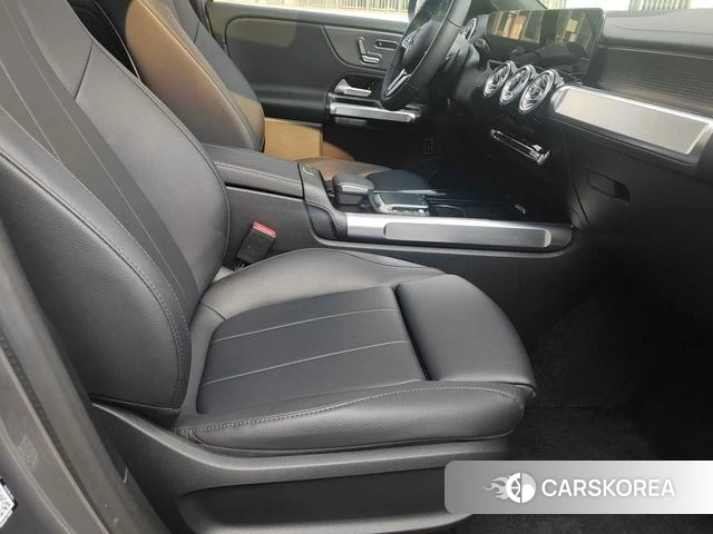Mercedes-Benz GLB id 4314459 из Китая 33