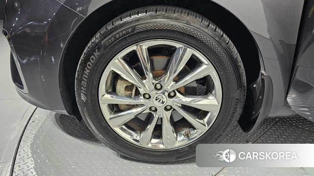 Kia The New Carnival id 4447614 из Кореи 15