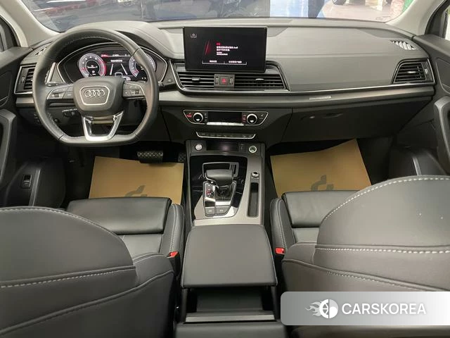 Audi Q5L id 3855983 из Китая 25