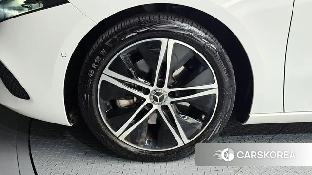 Mercedes-Benz A-Class W177 id 4879974 из Кореи 27