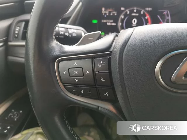 Lexus ES id 4239331 из Китая 15