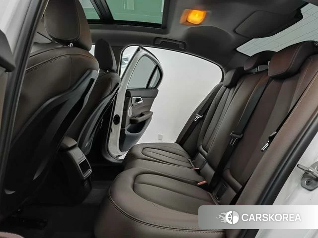BMW 1 series id 3890696 из Китая 10