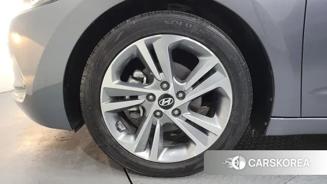 Hyundai Avante AD id 3617339 из Кореи 15