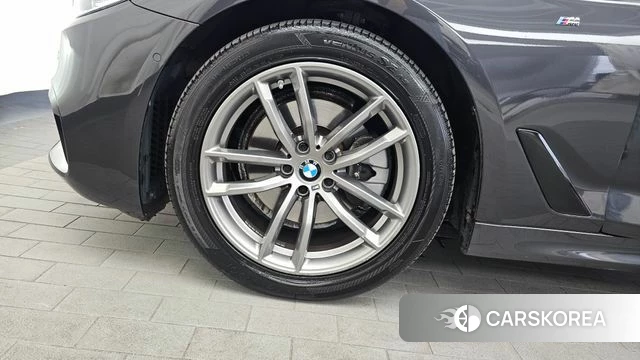 BMW 5 Series (G30) id 4377964 из Кореи 28