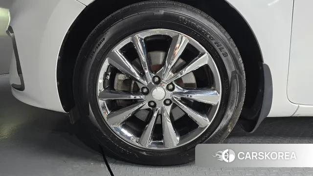 Kia The New Carnival id 3396907 из Кореи 15