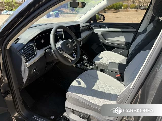 Volkswagen Tanyue 2022 Темно-серый из Китая, фото 5