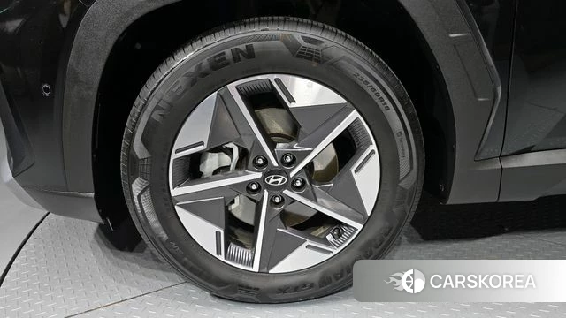 Hyundai The New Tucson (NX4) id 4381258 из Кореи 32