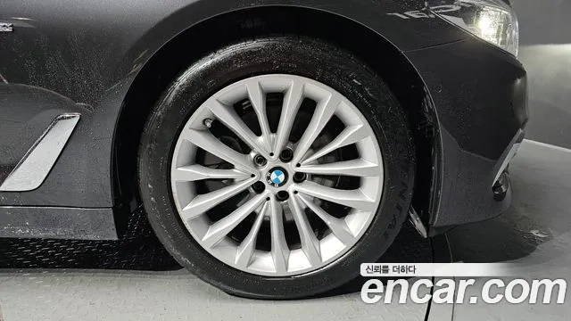 BMW 5 Series (G30) id 2937451 из Кореи 15