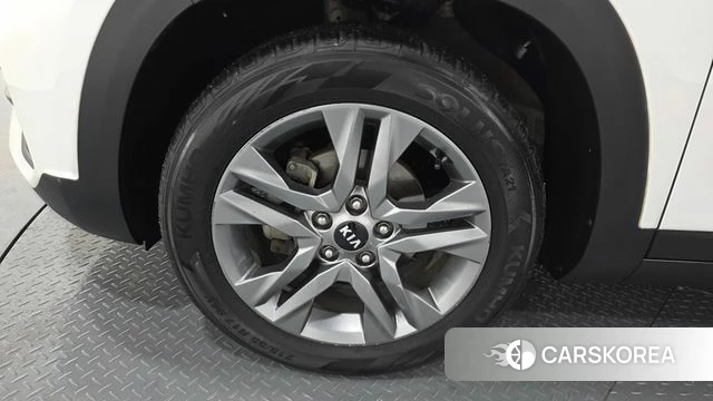 Kia Seltos id 3916776 из Кореи 15