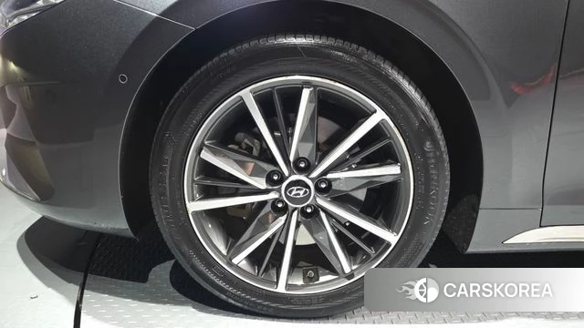 Hyundai The New Grandeur IG id 4303204 из Кореи 28