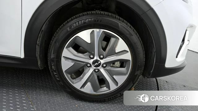 Kia Niro Plus id 3851619 из Кореи 15
