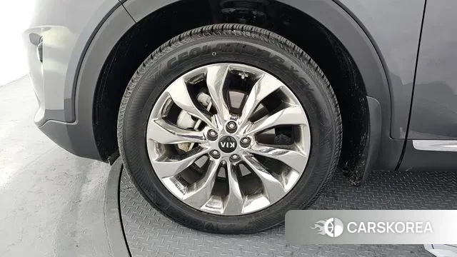 Kia The New Sorento id 3647282 из Кореи 15