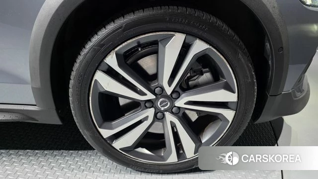 Volvo V60 Cross-Country 2nd Generation id 4693677 из Кореи 15