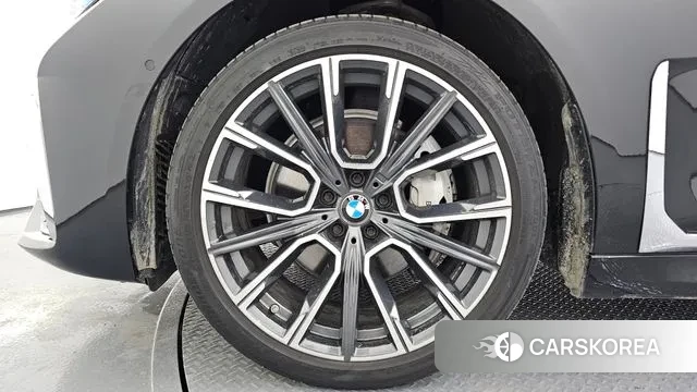 BMW 7 Series (G11) id 3718065 из Кореи 15