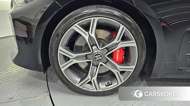 Kia Stinger id 4502777 из Кореи 15