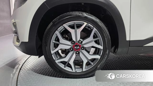 Kia Seltos id 4703139 из Кореи 15