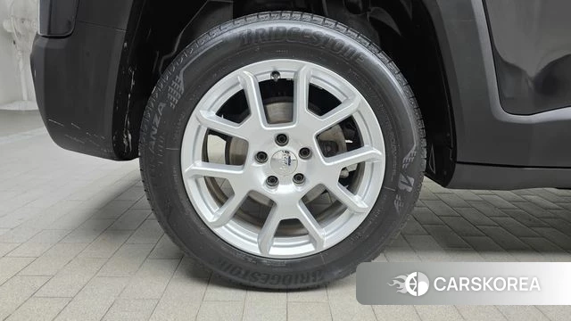 Jeep Renegade id 4556671 из Кореи 15