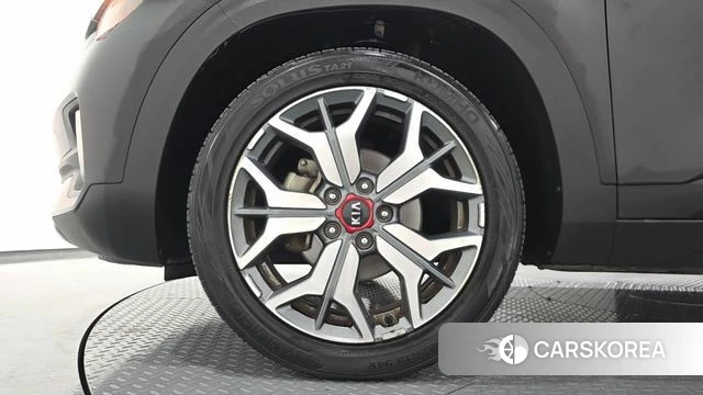 Kia Seltos id 4683951 из Кореи 28