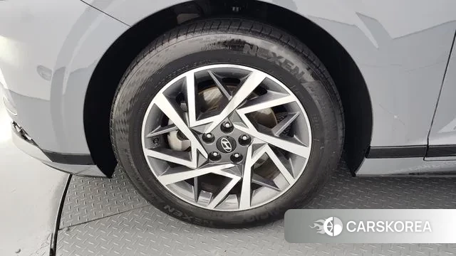 Hyundai Grandeur (GN7) id 3585808 из Кореи 15