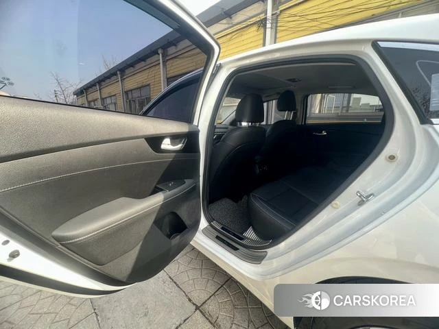 Kia K3 id 4387659 из Китая 17