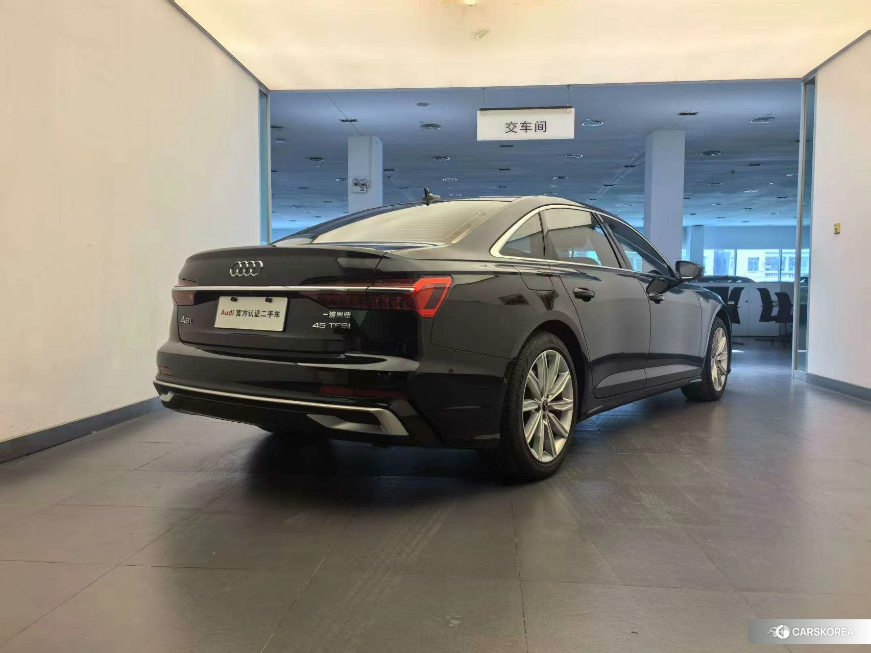 Audi A6L id 4505057 из Китая 9