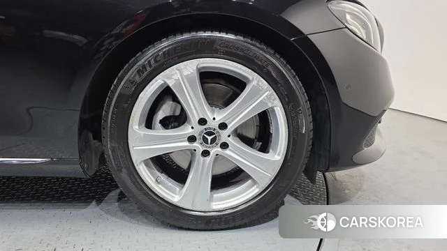 Mercedes-Benz E-Class W213 id 3853850 из Кореи 15