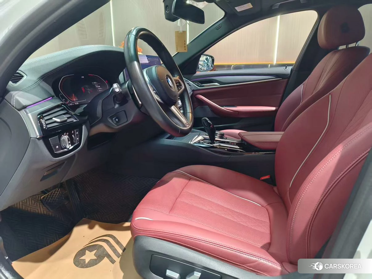 BMW 5 series 2021 Белый из Китая, фото 5
