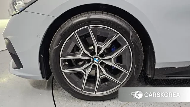 BMW 5 Series (G60) id 3745012 из Кореи 15