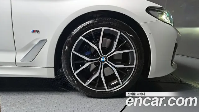 BMW 5 Series (G30) id 2746527 из Кореи 15