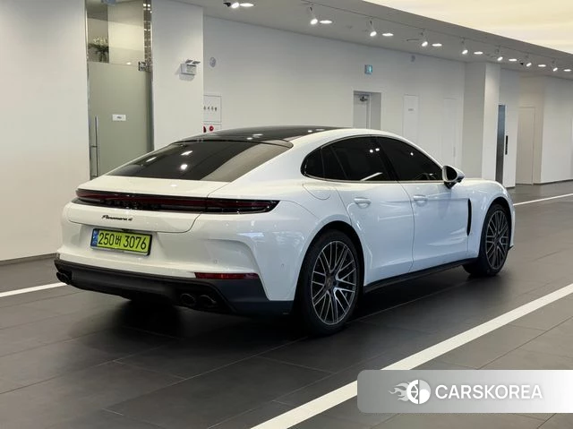 Porsche Panamera (976) 2024 Белый из Кореи, фото 5