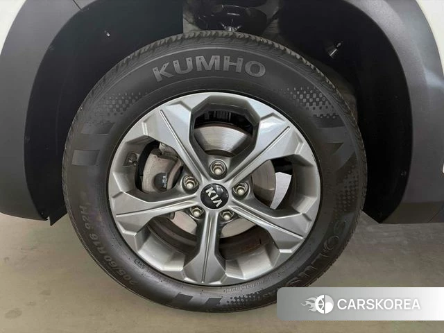 Kia Seltos id 4657893 из Кореи 14