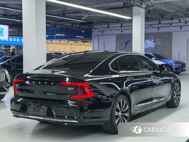 Volvo S90 2022 Черный из Китая, фото 5