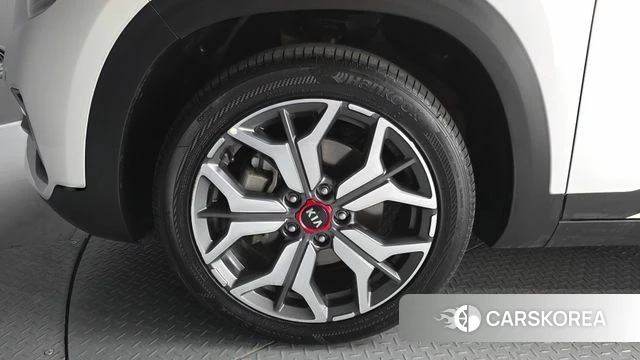 Kia Seltos id 4285281 из Кореи 15