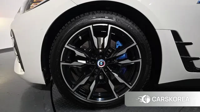 BMW i4 id 3322625 из Кореи 15