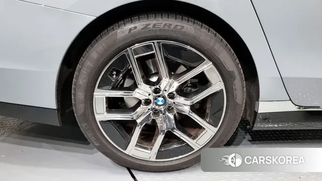 BMW 7 Series (G70) id 3426340 из Кореи 15