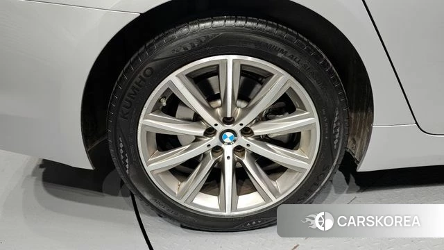 BMW 5 Series (G30) id 3911769 из Кореи 15