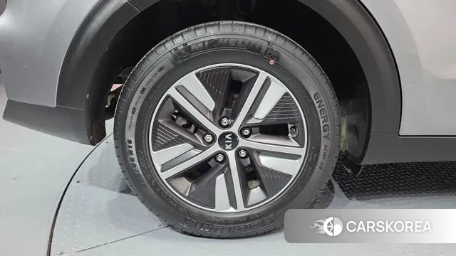 Kia The New Niro id 3459337 из Кореи 15