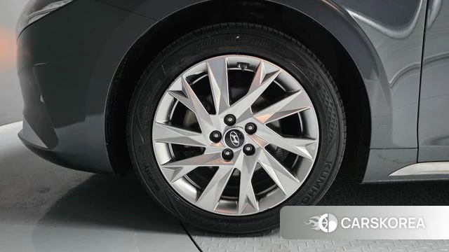 Hyundai The New Grandeur IG Hybrid id 4361752 из Кореи 31