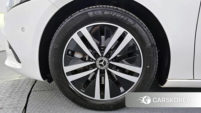 Mercedes-Benz A-Class W177 id 3904525 из Кореи 15