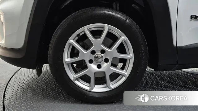 Jeep Renegade id 3043688 из Кореи 15