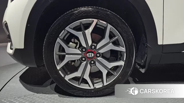 Kia Seltos id 3514931 из Кореи 15