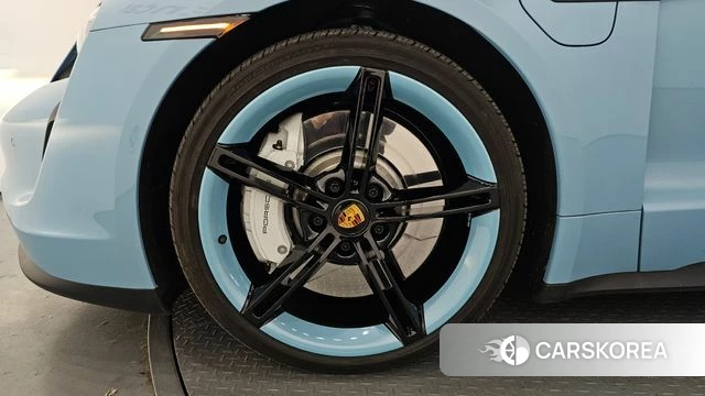 Porsche Taycan id 4315608 из Кореи 30