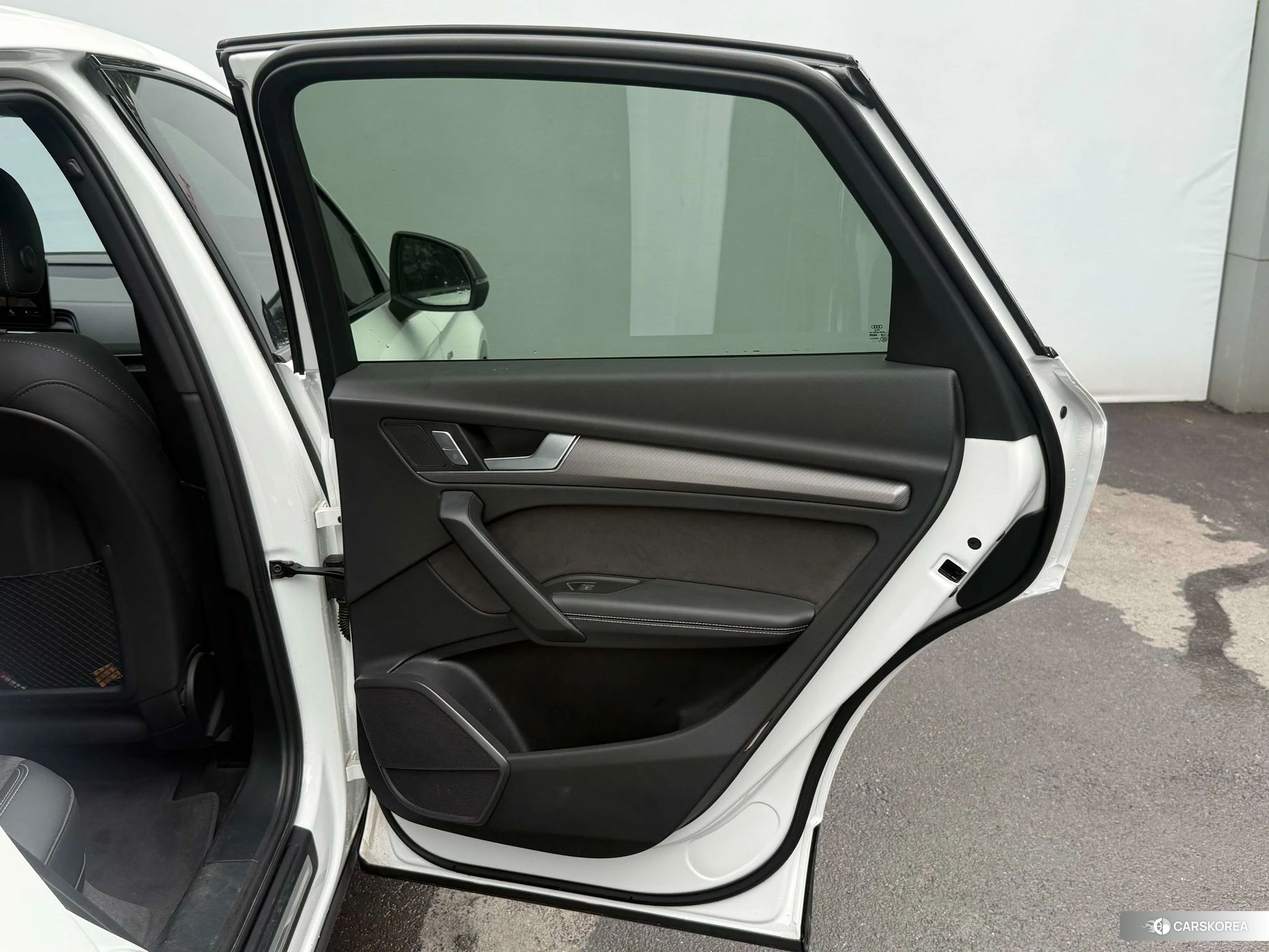 Audi Q5L Sportback id 4440764 из Китая 21