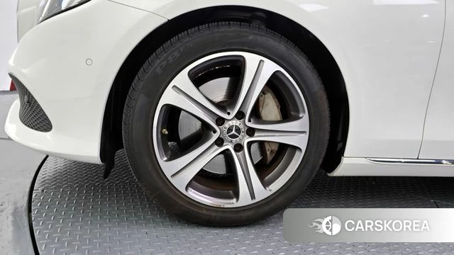 Mercedes-Benz E-Class W213 id 4416830 из Кореи 24