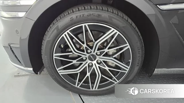 Genesis G90 (RS4) id 3463135 из Кореи 15