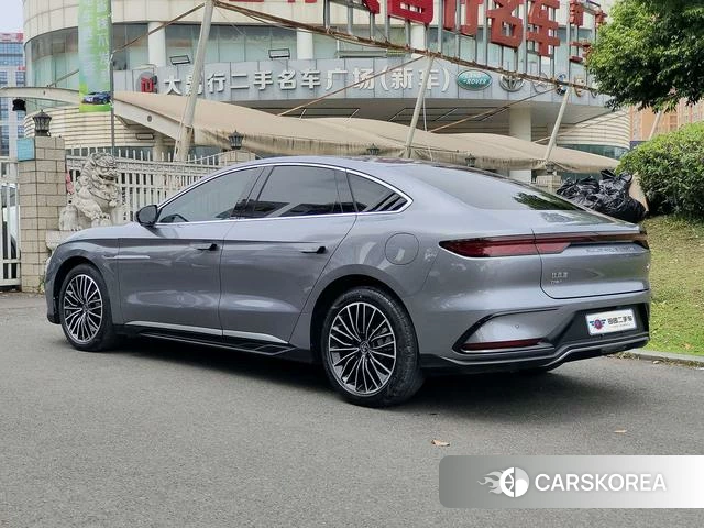 BYD Han DM 2024 Темно-серый из Китая, фото 5