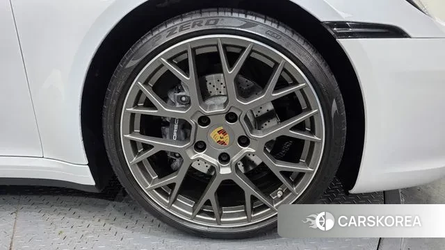 Porsche 911(992) id 3633892 из Кореи 15