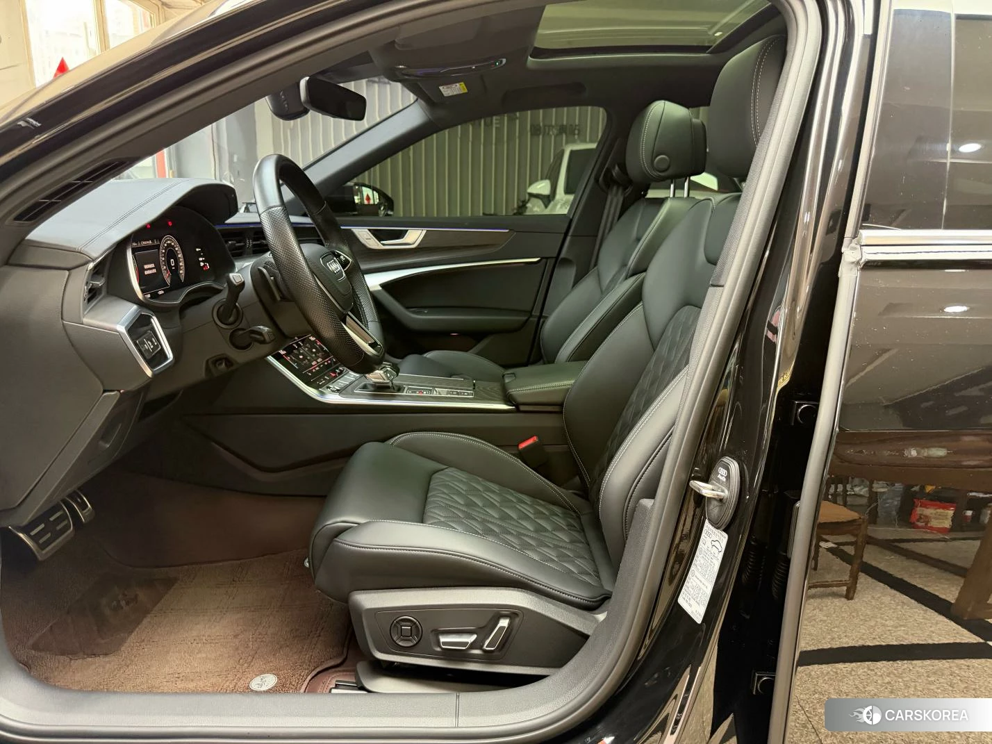 Audi A6L id 4473608 из Китая 38