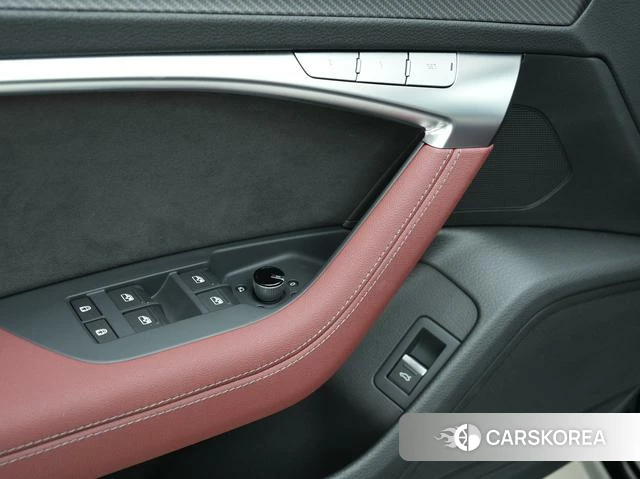 Audi A7L id 4328829 из Китая 19